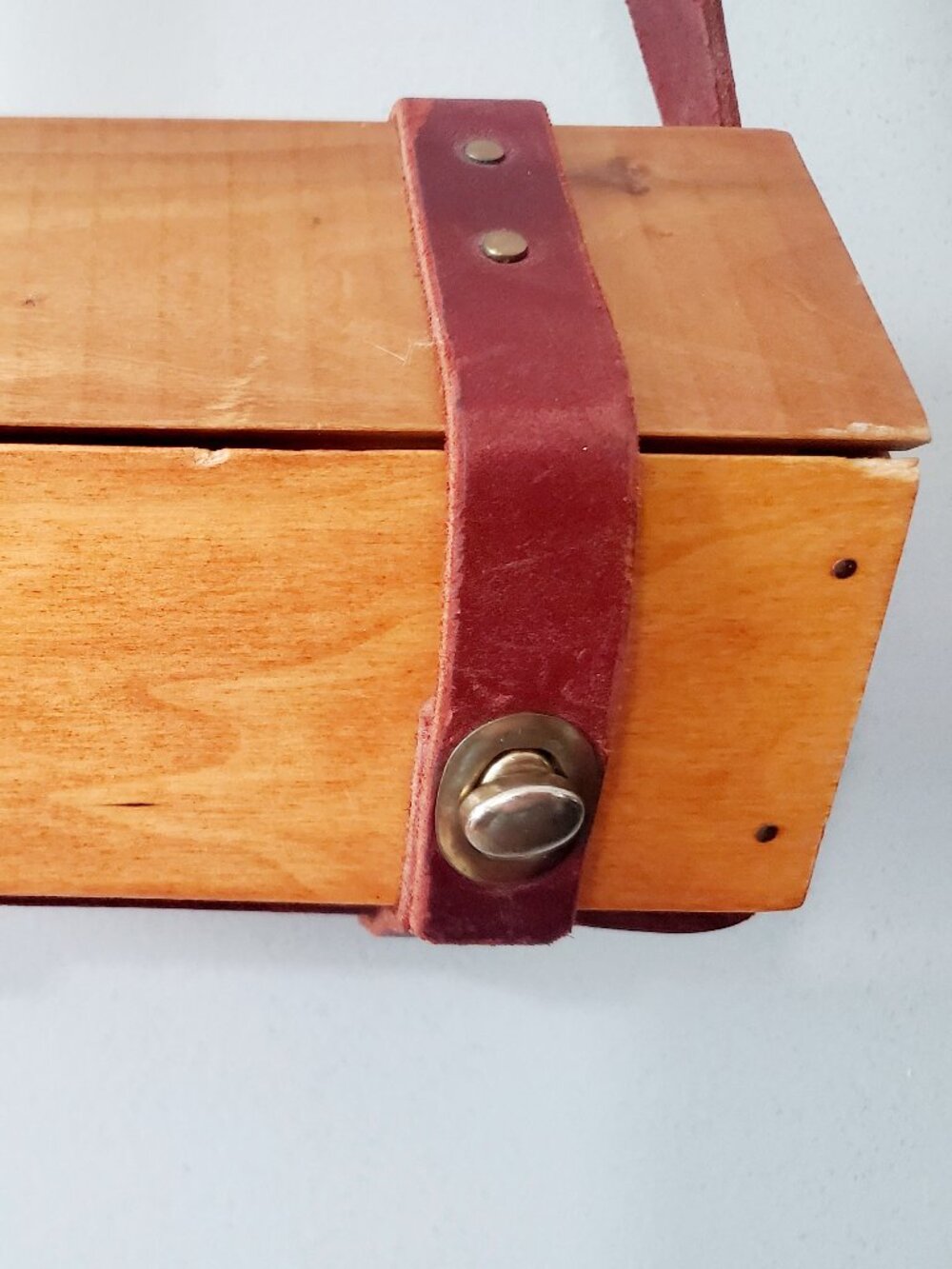 Vintage Handmade Wooden Box Purse Boho Artisan Leather Strap Bag Rustic Cottage - Picture 16 of 16